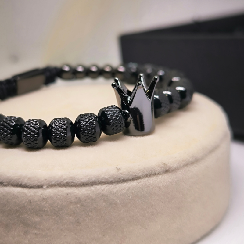 Stilīga vīriešu rokassprādze ar kroni