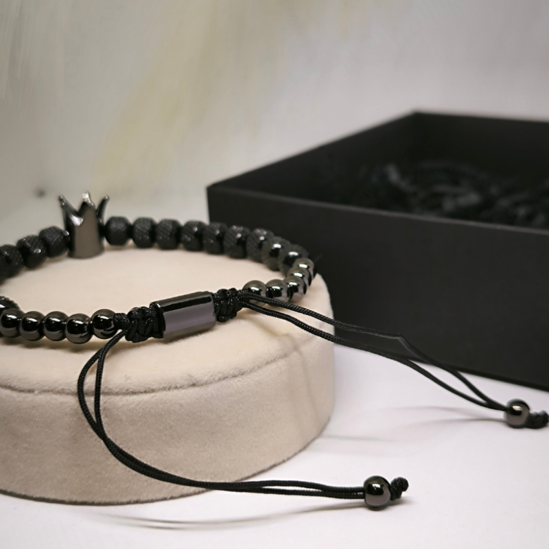 Stilīga vīriešu rokassprādze ar kroni