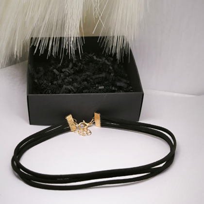 Čokeris (choker) no trim lentēm