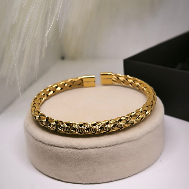 Zelta krāsas nerūsējošā tērauda rokassprādžu komplekts vīriešiem