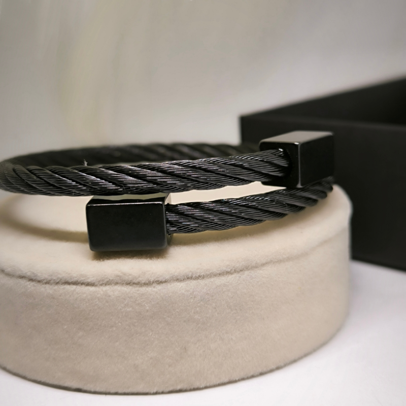 Veiksmi nesoša rokassprādze vīriešiem