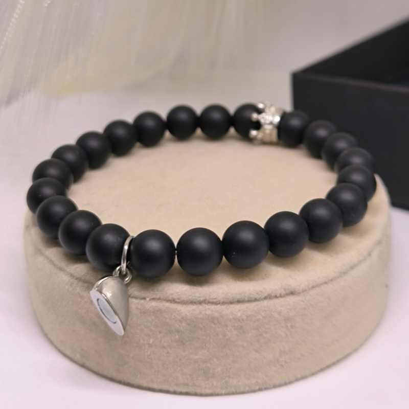 Karalisks rokassprādžu komplekts