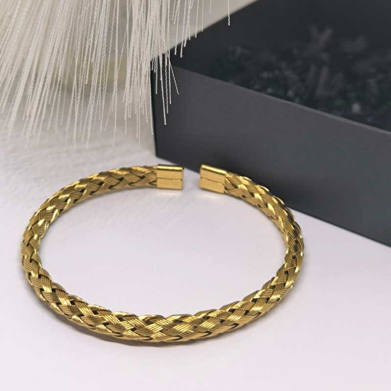 Rokassprādžu komplekts "Vīrieša greznība"