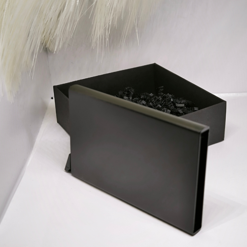 Kartīšu turētājs "Minimalisms"