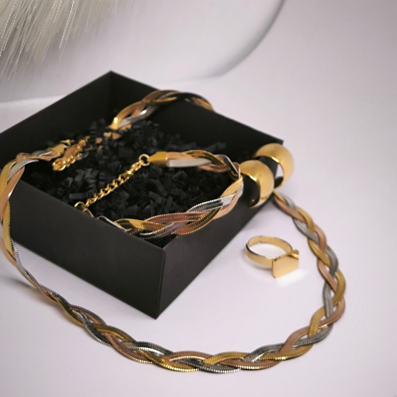 Rotaslietu komplekts "Greznā klasika"