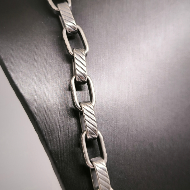 Vīriešu rotaslietu komplekts