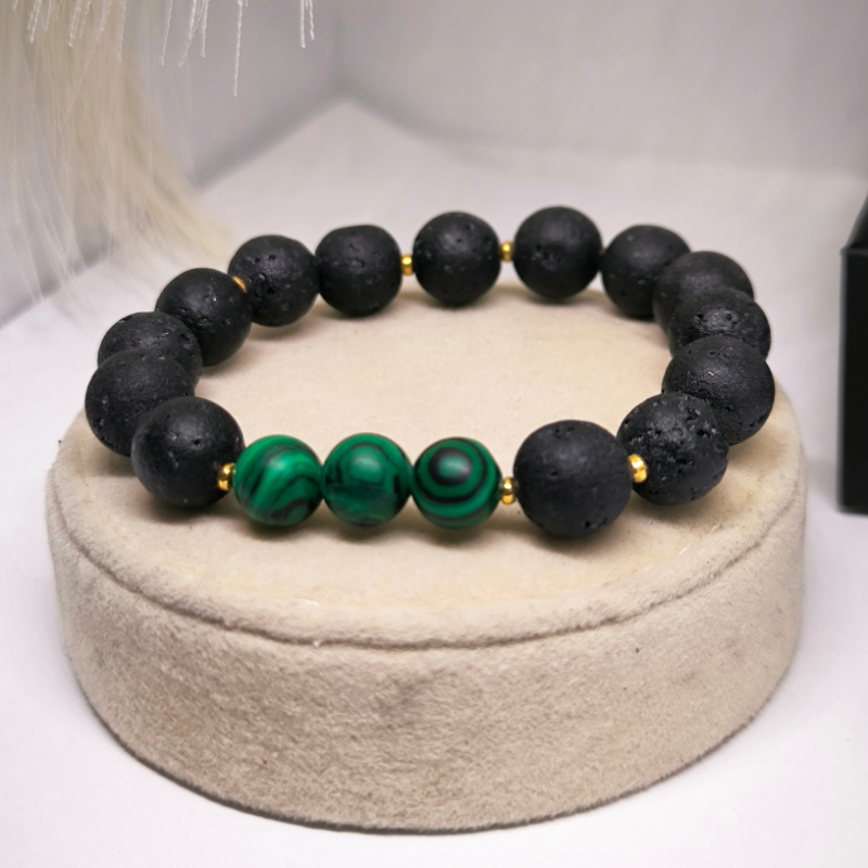 Malahīta un lavas akmens rokassprādžu komplekts „Zemes un uguns harmonija“