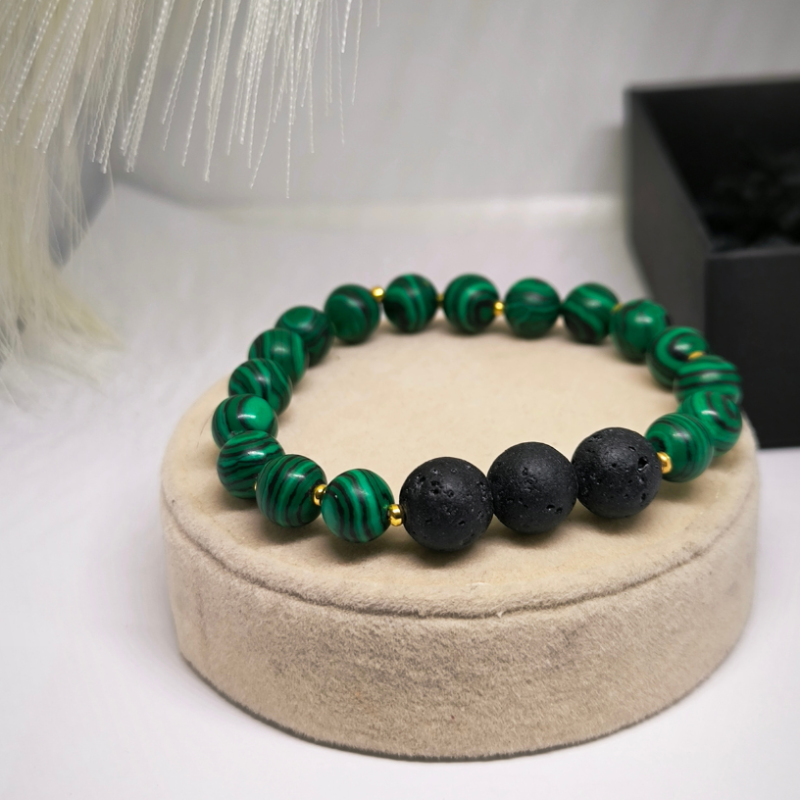 Malahīta un lavas akmens rokassprādžu komplekts „Zemes un uguns harmonija“