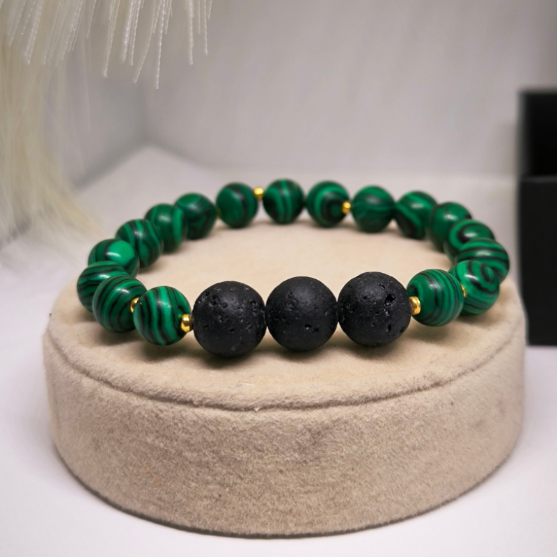 Malahīta un lavas akmens rokassprādžu komplekts „Zemes un uguns harmonija“