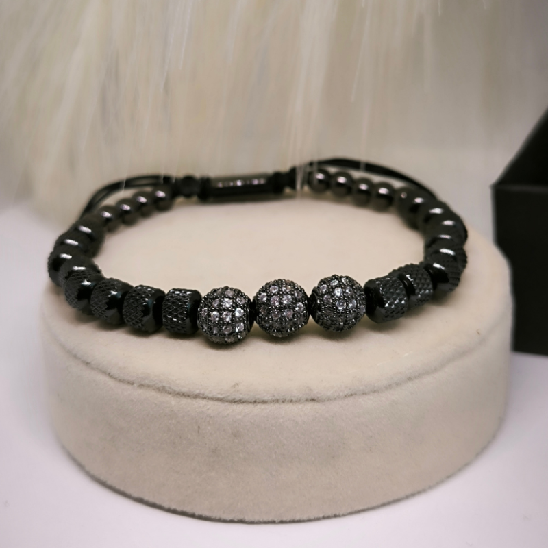 Stilīgs rokassprādžu komplekts "Moderna klasika"