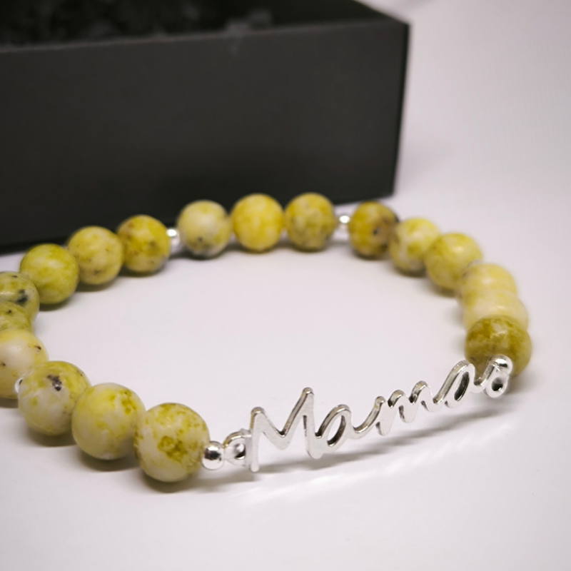 Rokassprādze "Mama" ar roku darbu