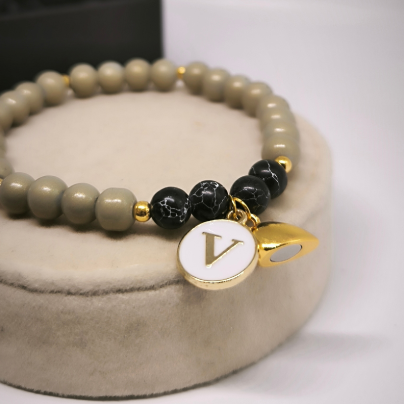 Magnētiskā rokassprādze „Tavs burts – manā sirdī“