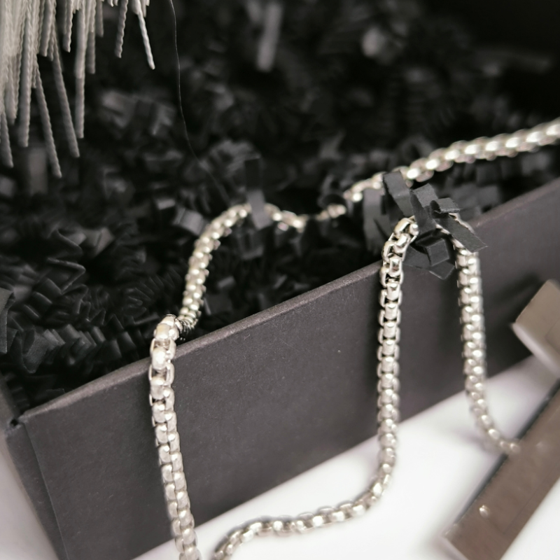 Klasisks vīriešu krustiņš no nerūsējošā tērauda