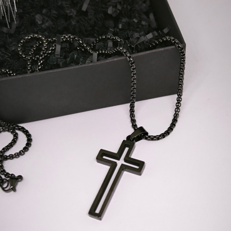 Vīriešu kaklarota „Tumsas simbols“