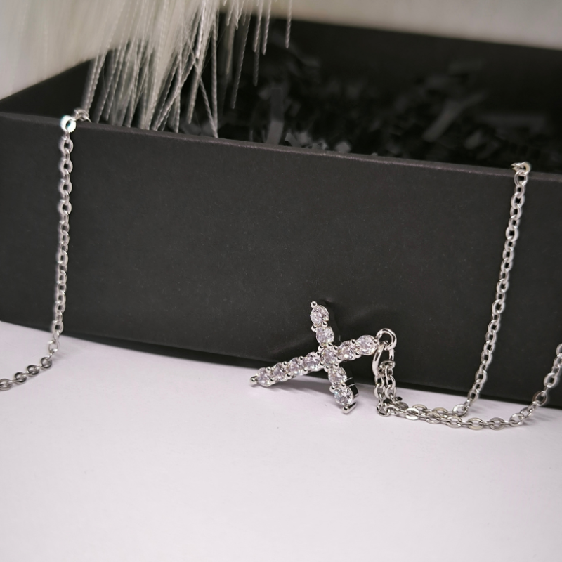 Sudraba krāsas krustiņš „Gaisma tevī“