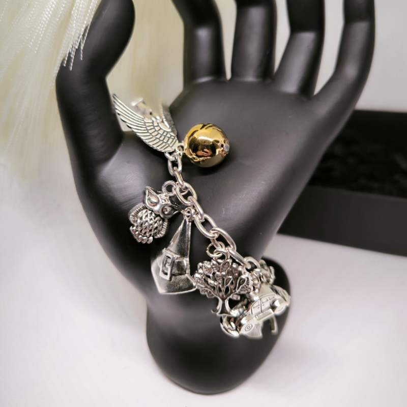 Moderna dizaina metāla aizdares rokassprādze