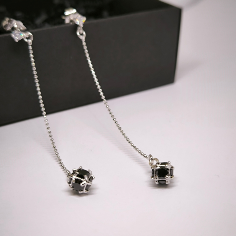 Minimālisma dizaina gari auskari