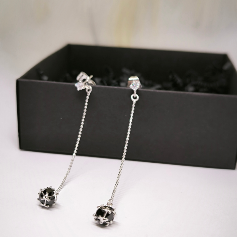 Minimālisma dizaina gari auskari