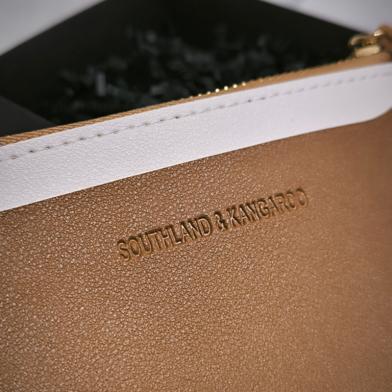 Klasiska karšu turētāja sievietēm