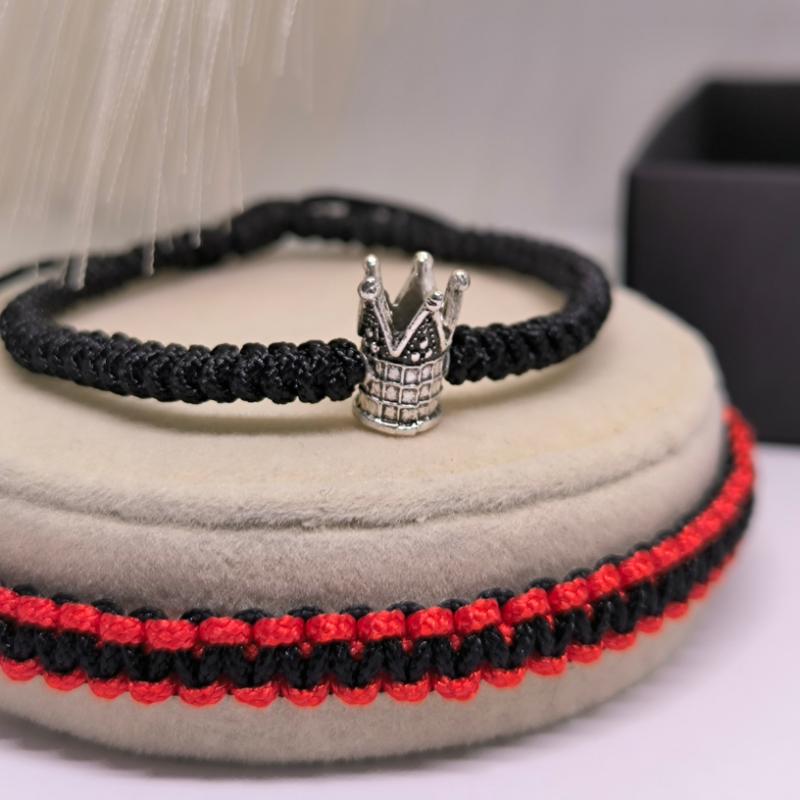 Rokassprādžu komplekts no rokām darinātiem audumiem