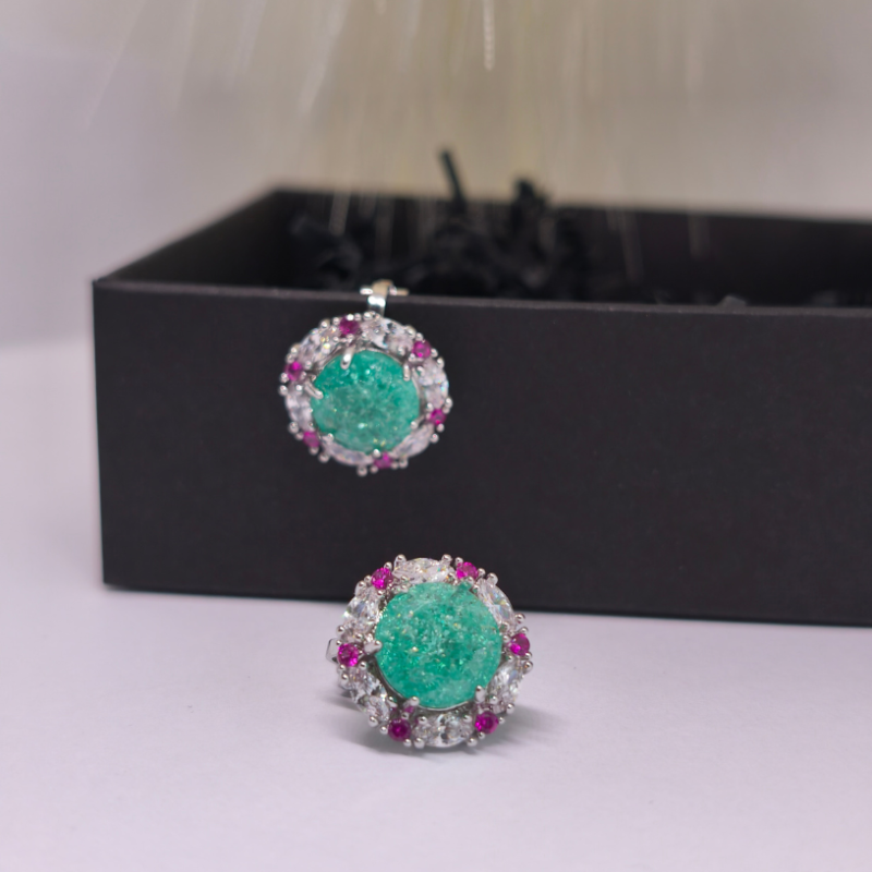 Auskari-klipši „Smaragda pasaka“