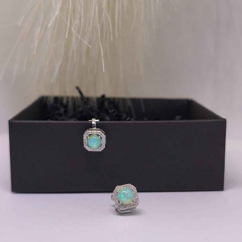 Auskari-klipši "Zaļais noslēpums"