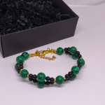 Roku darināta rokassprādze „Zaļais aizsargs“