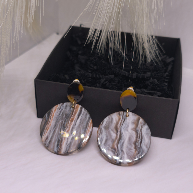 Auskari „Marmora noslēpums“