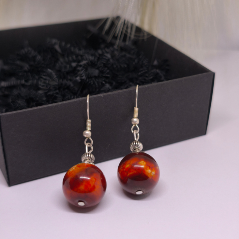 Rokas darināti auskari „Uguns deja“