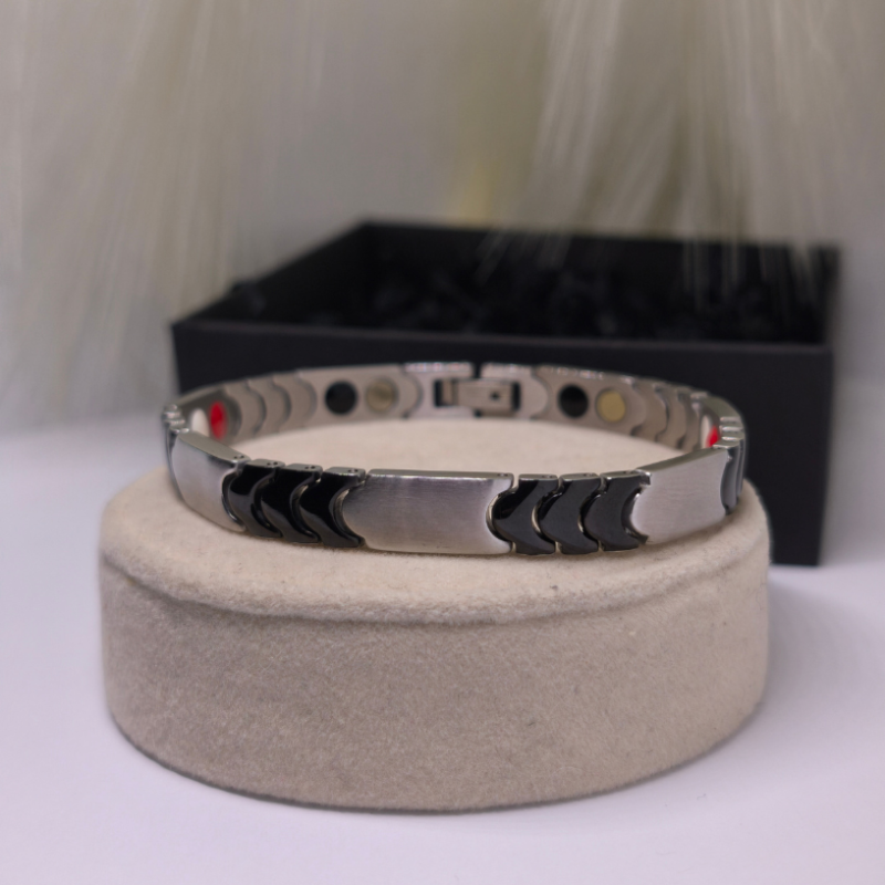 Rokassprādze „Titāna enerģija“