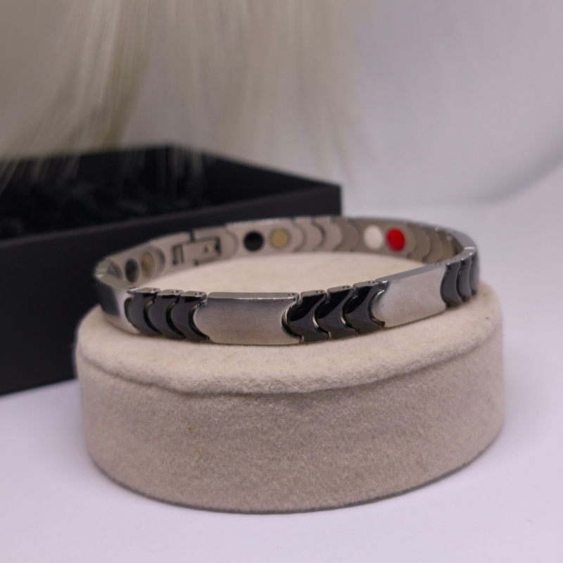 Rokassprādze „Titāna enerģija“