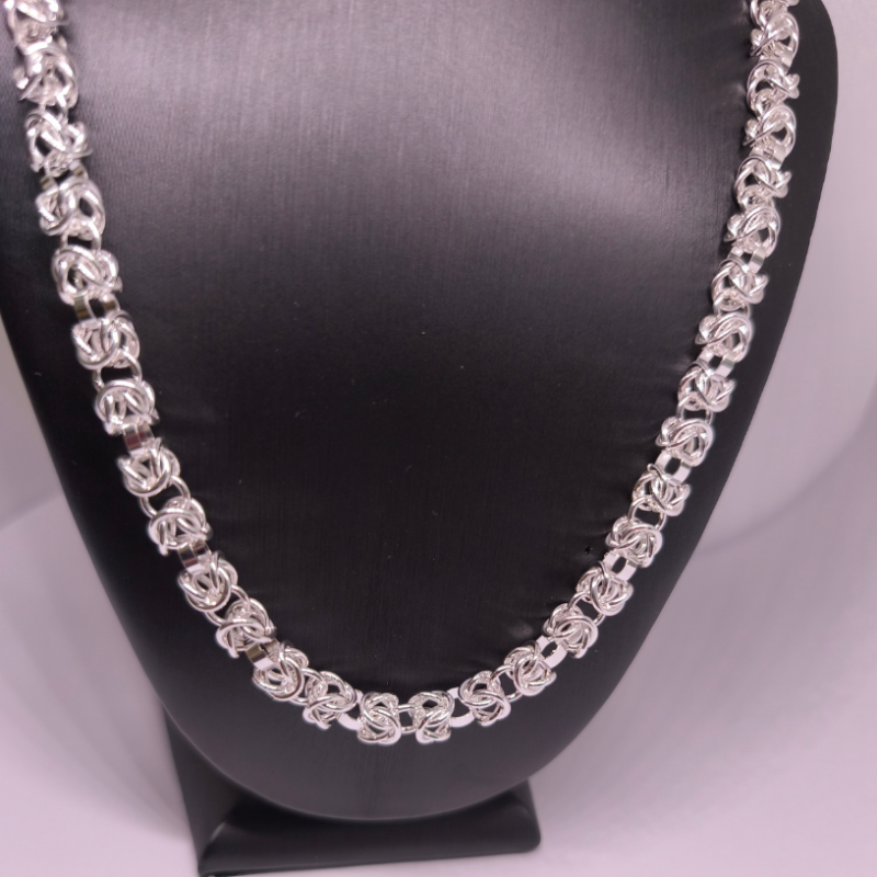 Kaklarota „Sudraba mezgls“