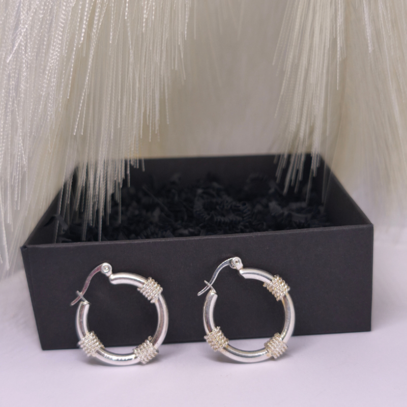 Auskari „Klasiskais šarms“