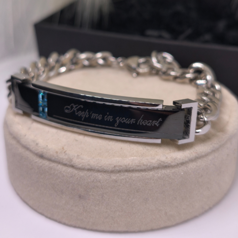 Rokassprādze „Keep Me in Your Heart“