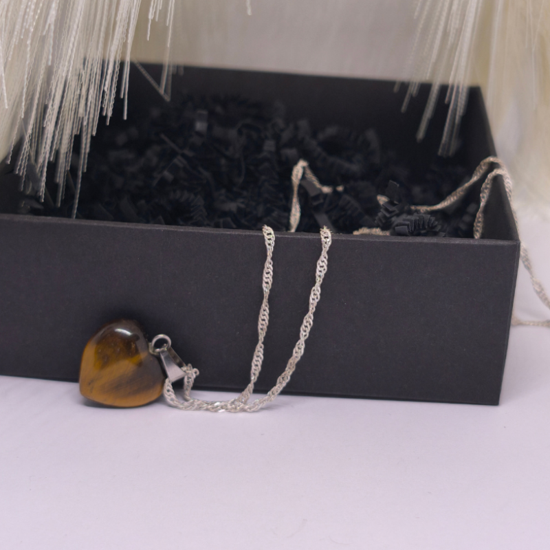 Kaklarota „Tīģera acs sirds“