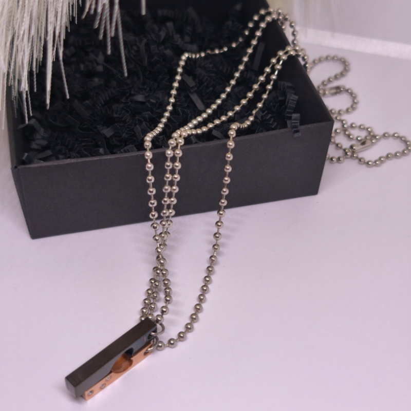 Pāra kaklarotas „Mīlestības saikne“