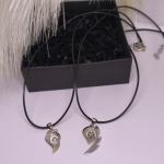 Pāra kaklarotas "Mīlestības spārni"