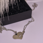 Pāra kaklarotas "Mīlestības saite"