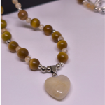 Roku darbs kaklarota „Saules mirdzums“