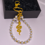 Rokas rokassomas un atslēgu piekariņš "Pērļu čūska"