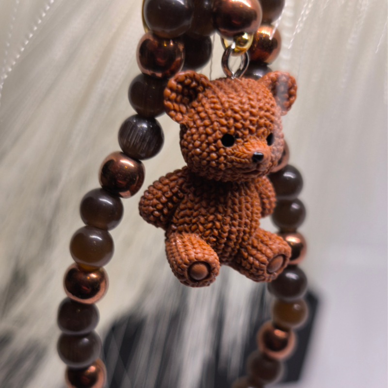 Roku darbs somas un atslēgu piekariņš "Lācītis"