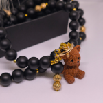 Roku darbs kaklarota „Lācīša elegance“