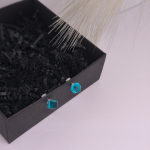 Magnētiskās auskari „Akvamarīna kubi“