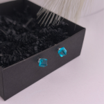 Magnētiskās auskari „Akvamarīna kubi“