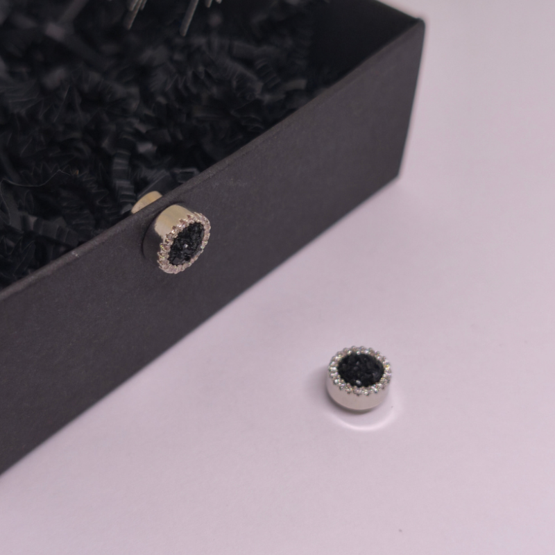 Magnētiskās auskari „Mēness ēna“