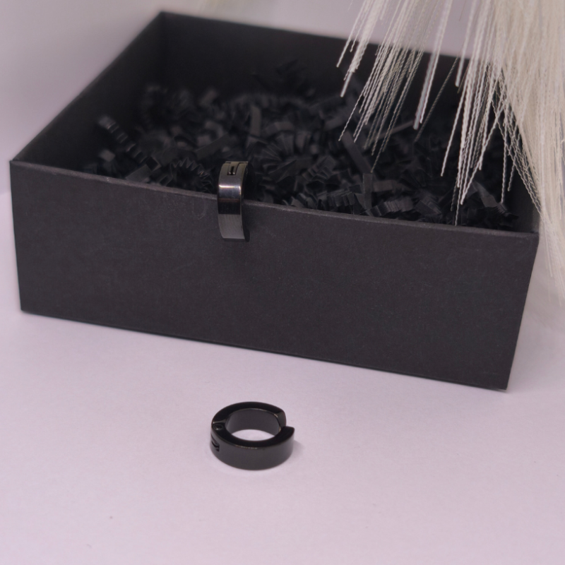 Klipsi „Tumsas aplis“