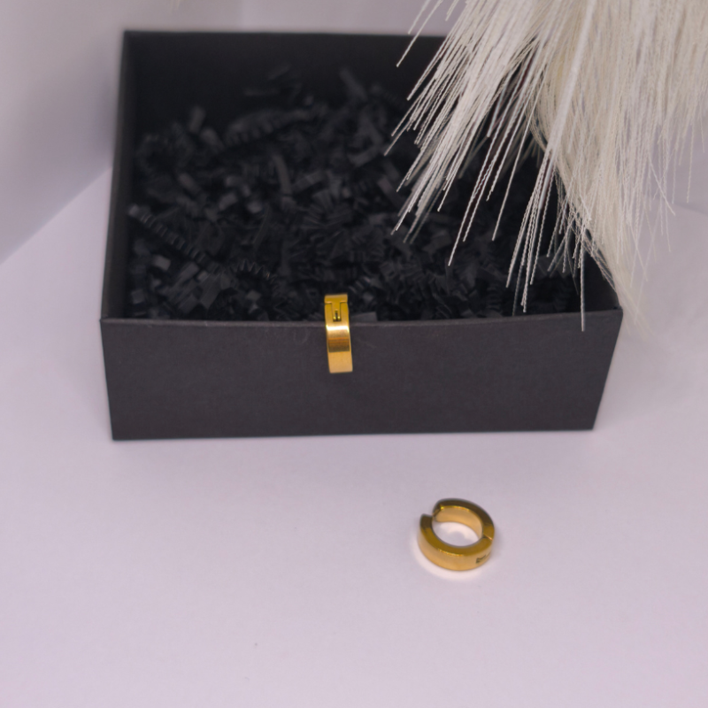 Klipsi "Zelta līnija"