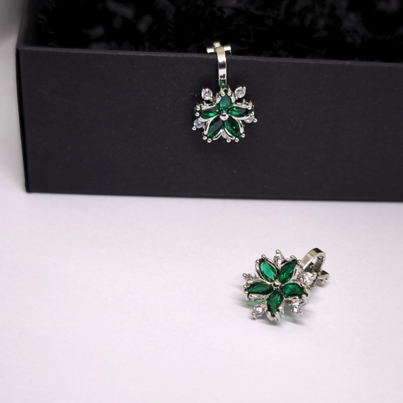 Auskari – klipši „Zaļā elegance“