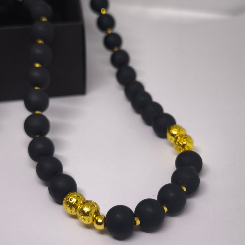 Rokām darināta kaklarota "Bite"