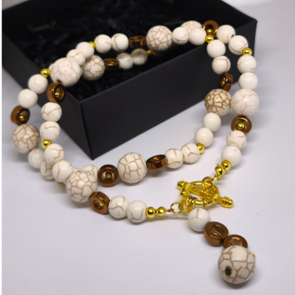 Roku darināts kaklarota „Miers“